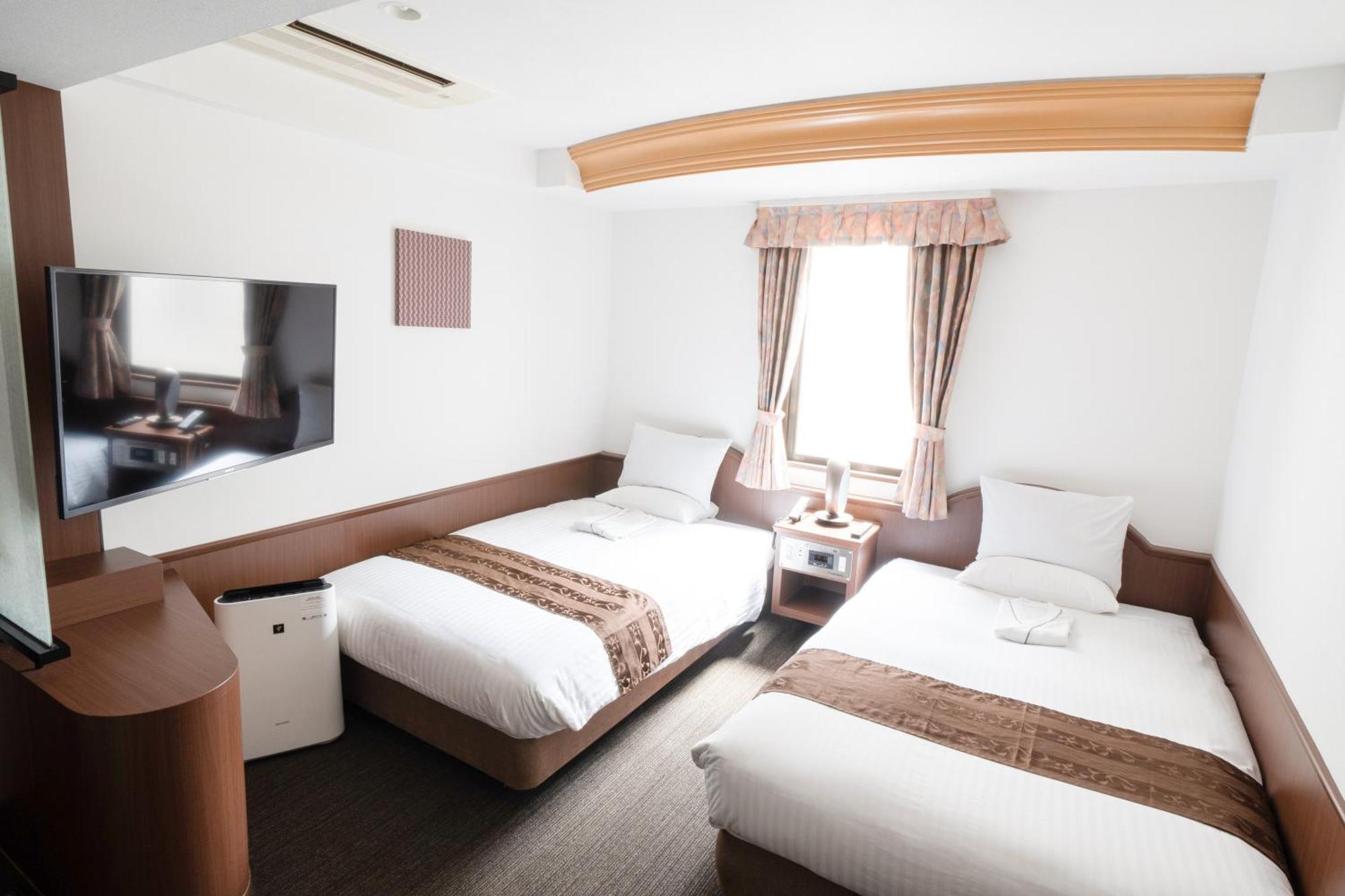 Toyo Hotel Fukuoka  Exteriör bild