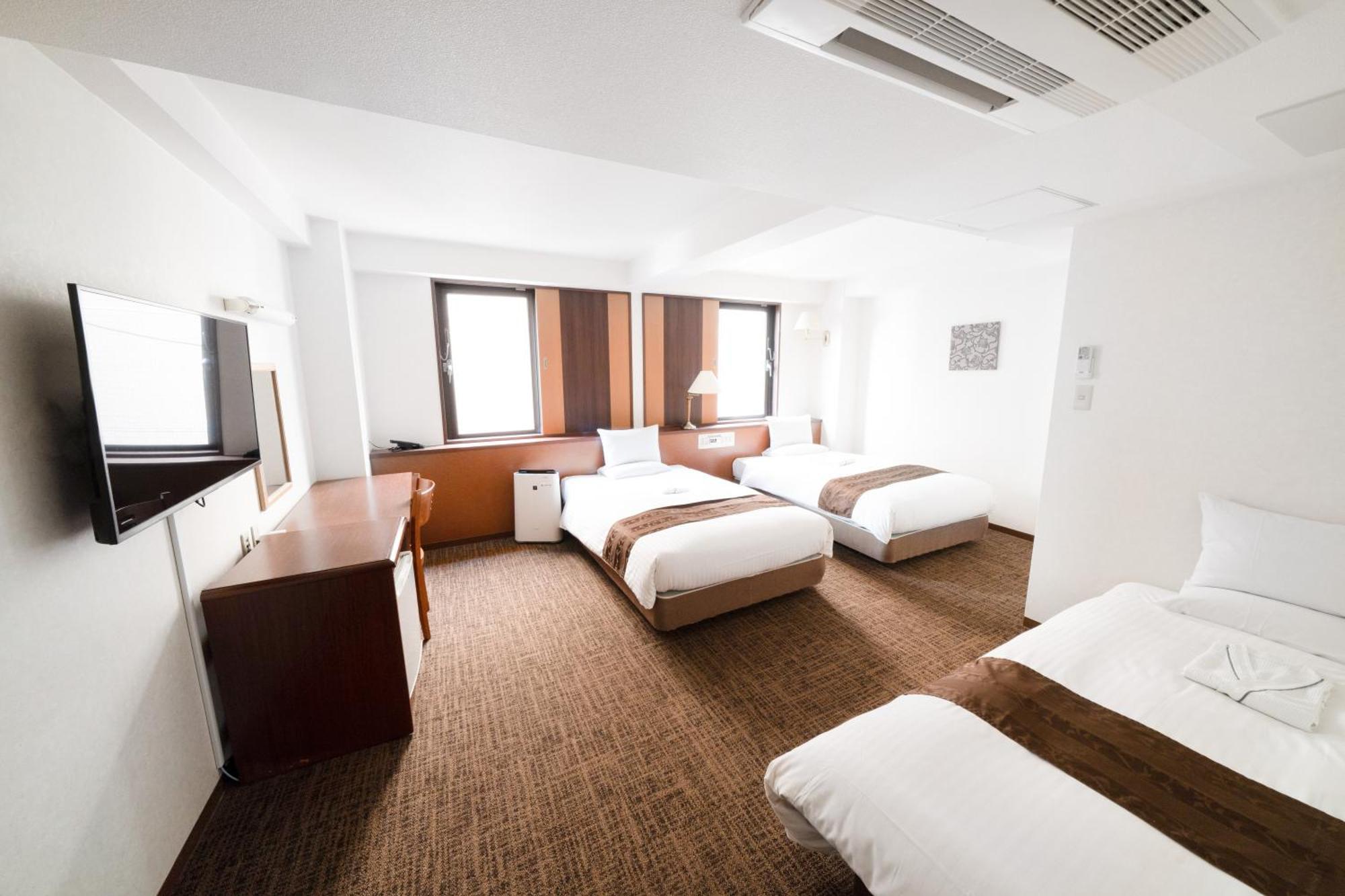 Toyo Hotel Fukuoka  Exteriör bild